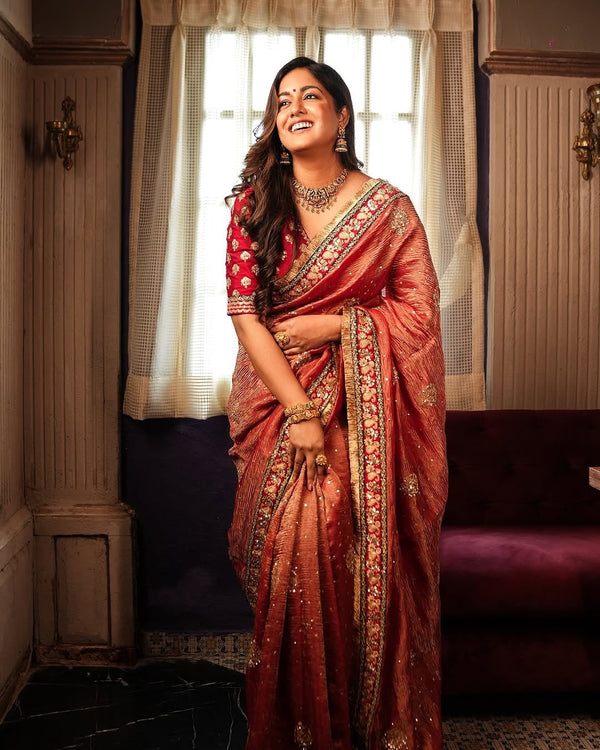 The Mesmerizing Silk Weaves