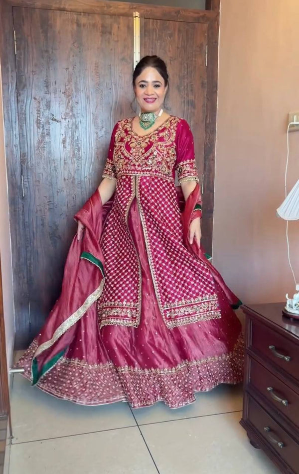 Pinky Luxury Designer Crop Top Set